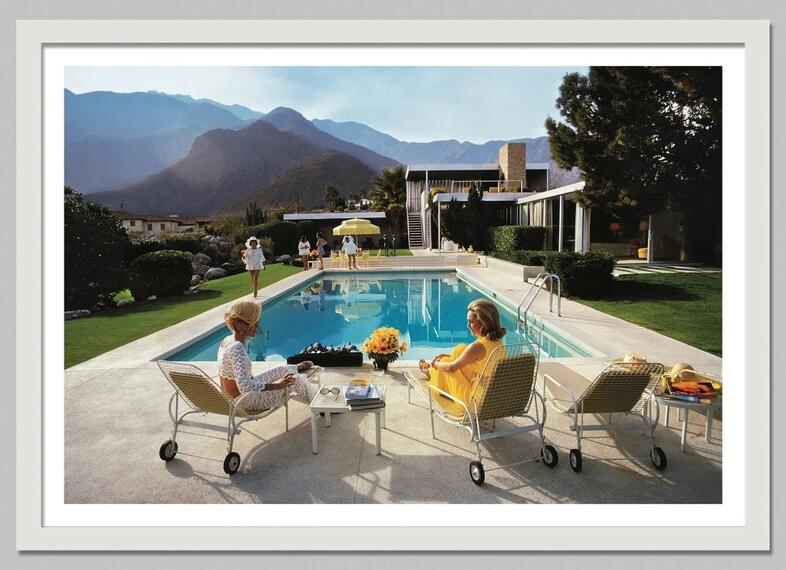 Retro Poolside Host Luxury Lif - Luxury Lifestyle Pictures recension och pris
